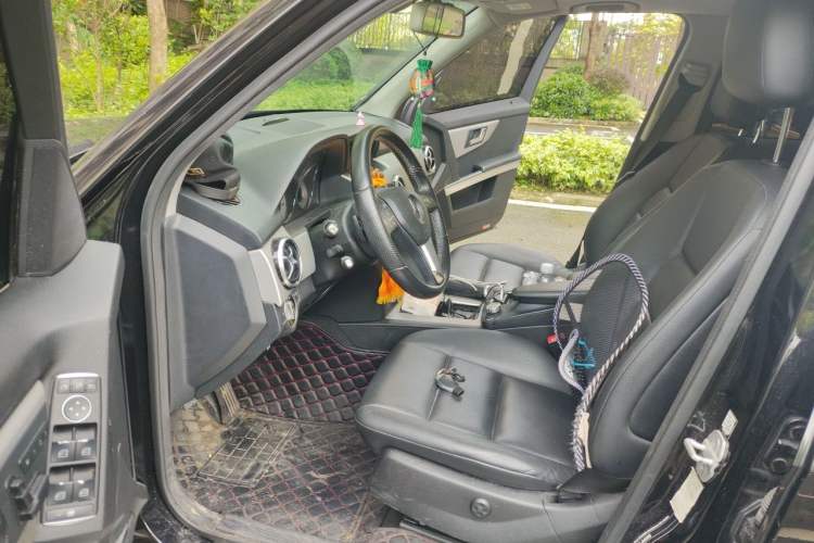 Used Mercedes-Benz GLK-Class 2013 GLK 300 4MATIC Dynamic Sunroof Model Driver Seat