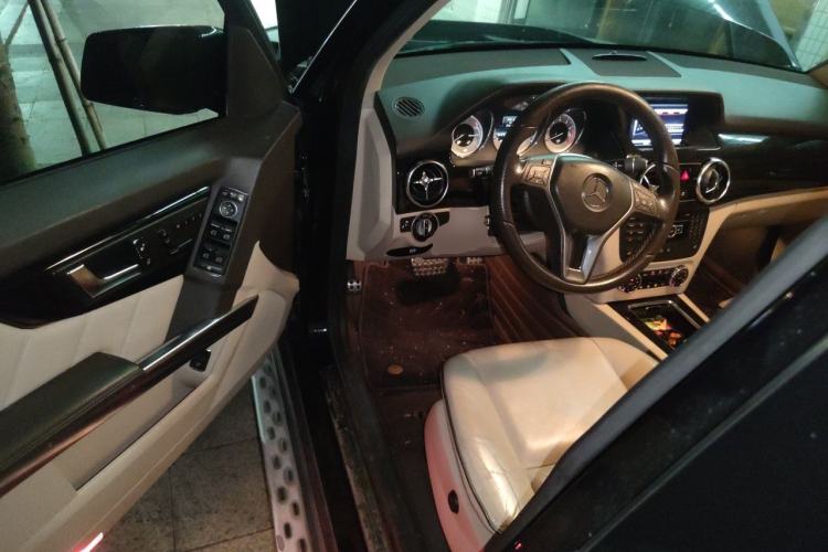 Used Mercedes-Benz GLK-Class 2013 Facelift GLK 300 4MATIC Fashion Edition Driver Seat