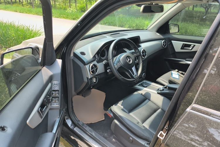Used Mercedes-Benz GLK-Class 2013 GLK 300 4MATIC Dynamic Edition Driver Seat