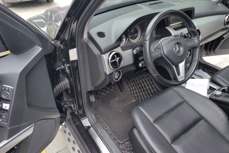 Used Mercedes-Benz GLK-Class 2013 GLK 300 4MATIC Dynamic Sunroof Model Driver Seat