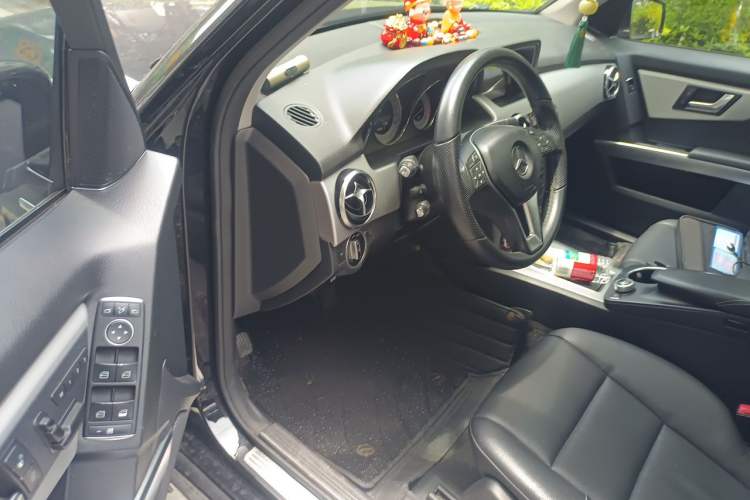 Used Mercedes-Benz GLK-Class 2013 GLK 300 4MATIC Dynamic Sunroof Model Driver Seat