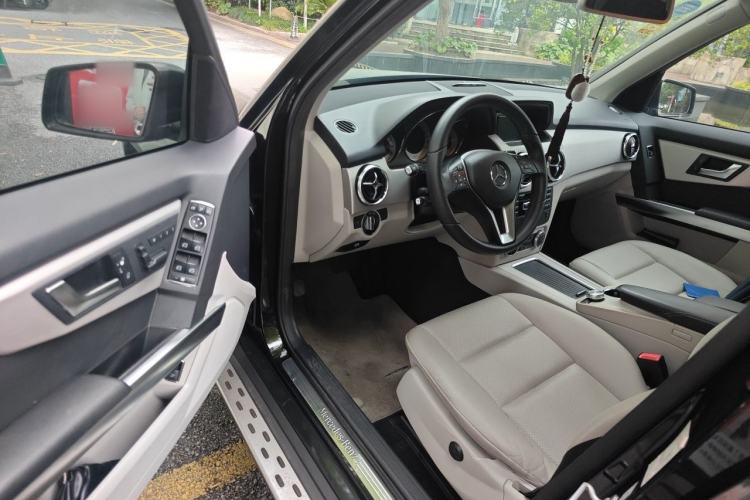 Used Mercedes-Benz GLK-Class 2013 Facelift GLK 300 4MATIC Fashion Edition Driver Seat