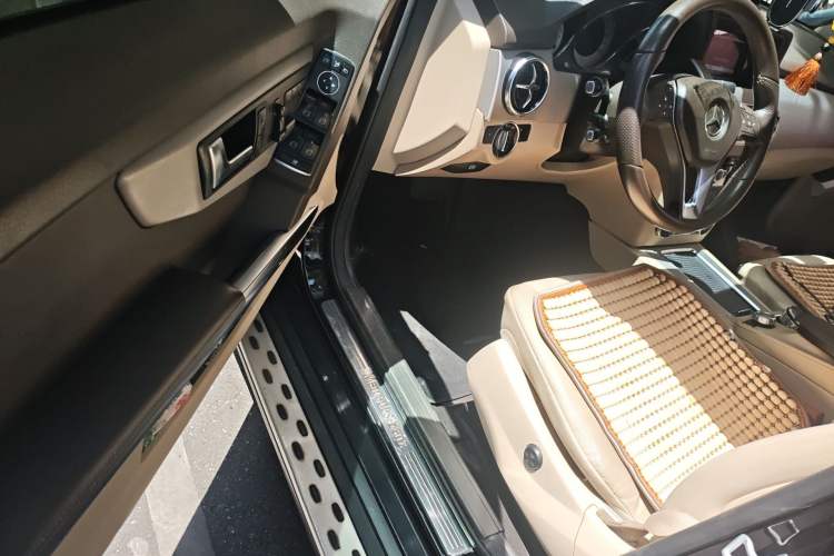 Used Mercedes-Benz GLK-Class 2013 GLK 300 4MATIC Dynamic Edition Driver Seat