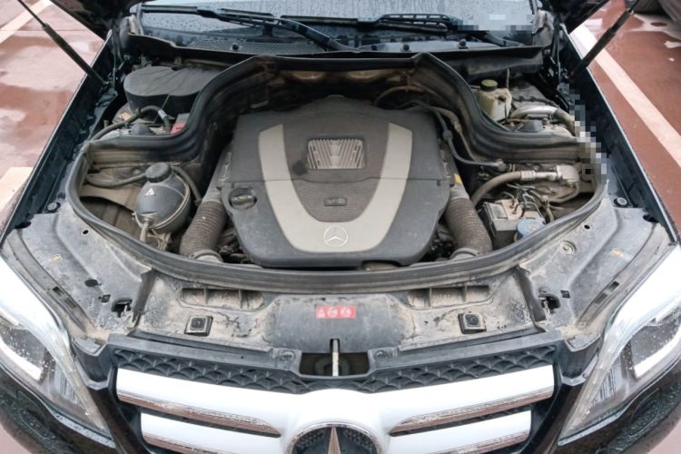 Used Mercedes-Benz GLK-Class 2013 Facelift GLK 300 4MATIC Fashion Edition Engine Bay