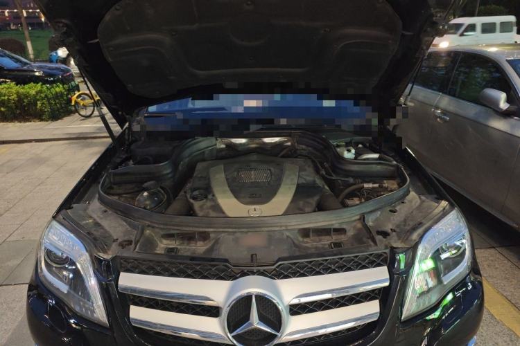 Used Mercedes-Benz GLK-Class 2013 GLK 300 4MATIC Fashion Model Engine Bay