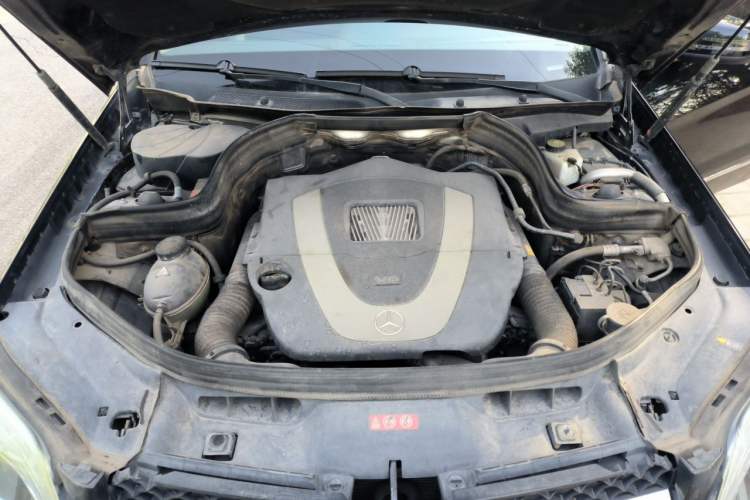 Used Mercedes-Benz GLK-Class 2013 GLK 300 4MATIC Dynamic Sunroof Model Engine Bay
