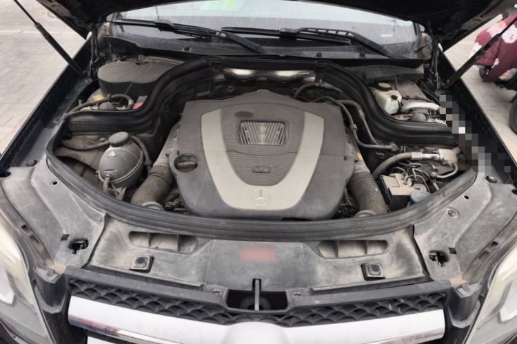 Used Mercedes-Benz GLK-Class 2013 GLK 300 4MATIC Dynamic Sunroof Model Engine Bay