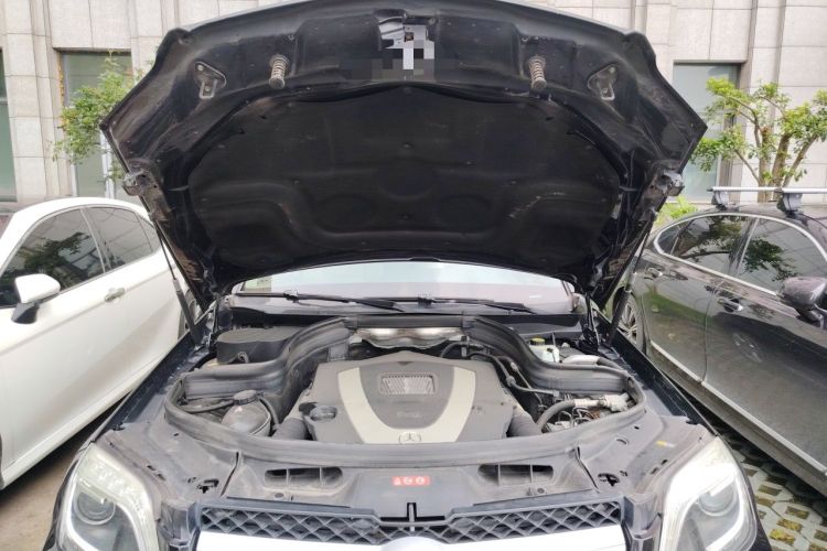 Used Mercedes-Benz GLK-Class 2013 GLK 300 4MATIC Fashion Model Engine Bay