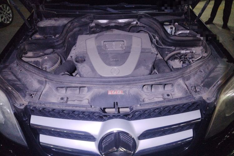 Used Mercedes-Benz GLK-Class 2013 GLK 300 4MATIC Dynamic Sunroof Model Engine Bay