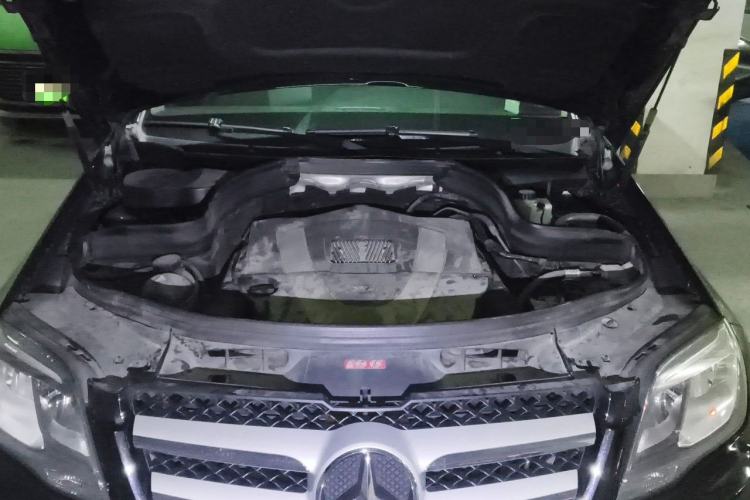 Used Mercedes-Benz GLK-Class 2013 GLK 300 4MATIC Dynamic Sunroof Model Engine Bay
