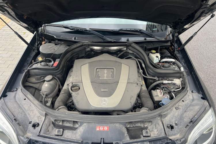 Used Mercedes-Benz GLK-Class 2013 GLK 300 4MATIC Dynamic Sunroof Model Engine Bay