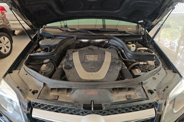 Used Mercedes-Benz GLK-Class 2013 GLK 300 4MATIC Dynamic Sunroof Model Engine Bay