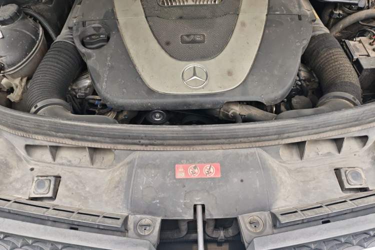 Used Mercedes-Benz GLK-Class 2013 GLK 300 4MATIC Dynamic Sunroof Model Engine Bay