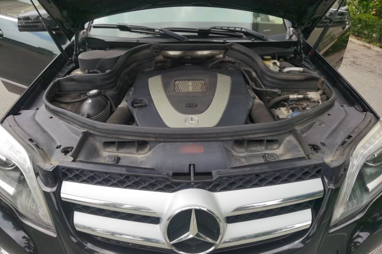 Used Mercedes-Benz GLK-Class 2013 GLK 300 4MATIC Dynamic Sunroof Model Engine Bay