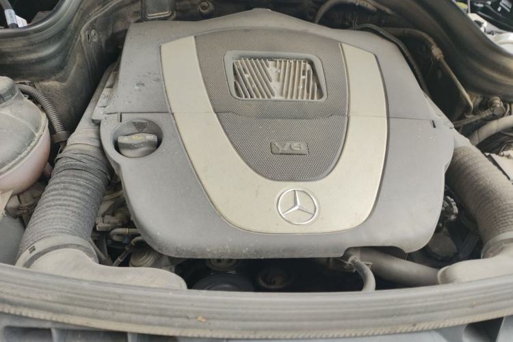 Used Mercedes-Benz GLK-Class 2013 GLK 300 4MATIC Dynamic Sunroof Model Engine Bay