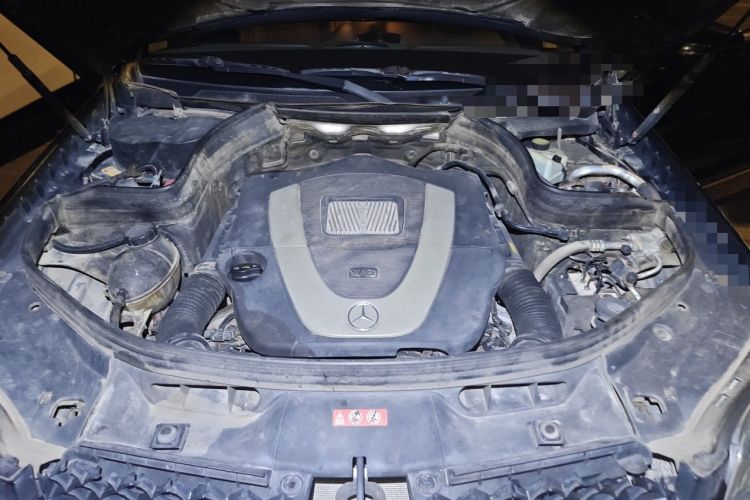 Used Mercedes-Benz GLK-Class 2013 GLK 300 4MATIC Dynamic Sunroof Model Engine Bay