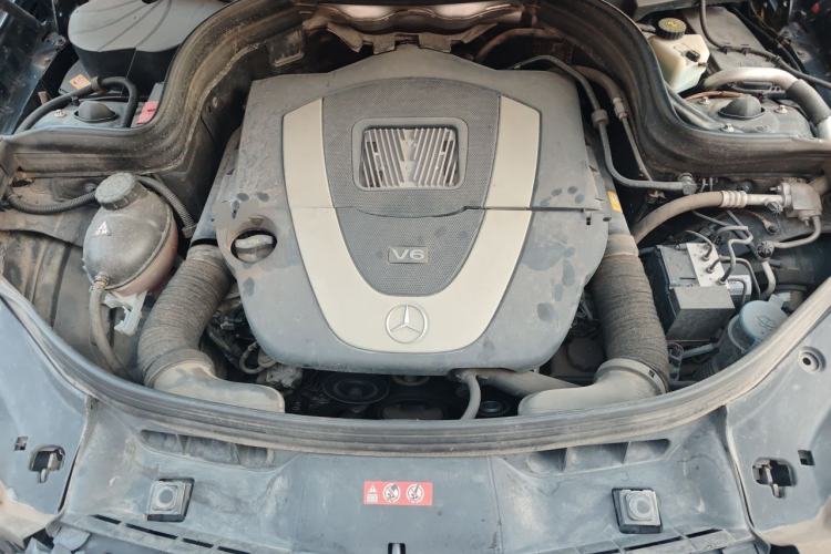 Used Mercedes-Benz GLK-Class 2013 GLK 300 4MATIC Dynamic Sunroof Model Engine Bay