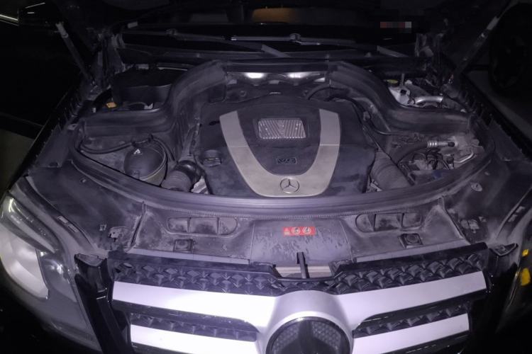 Used Mercedes-Benz GLK-Class 2013 GLK 300 4MATIC Dynamic Sunroof Model Engine Bay