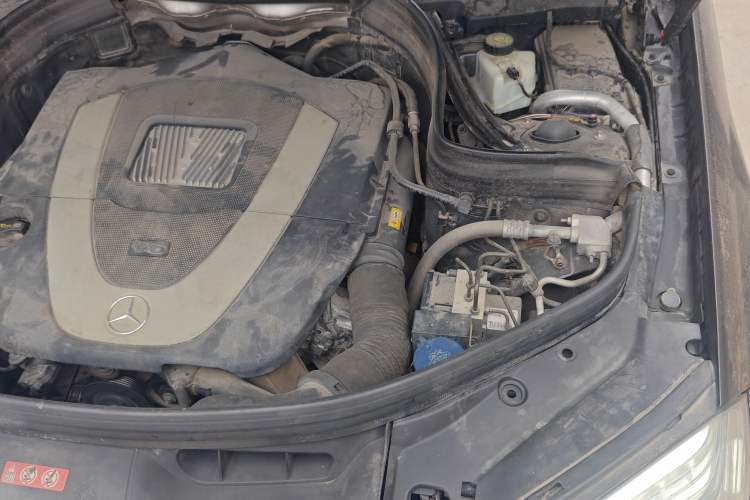 Used Mercedes-Benz GLK-Class 2013 GLK 300 4MATIC Fashion Model Engine Bay Left