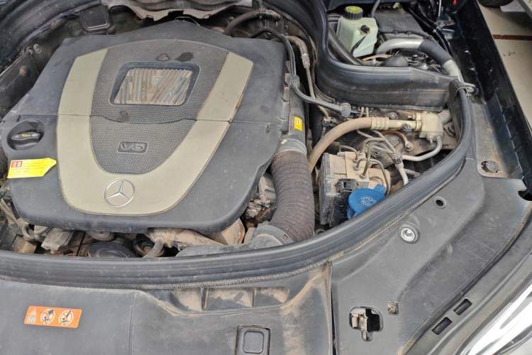 Used Mercedes-Benz GLK-Class 2013 GLK 300 4MATIC Dynamic Edition Engine Bay Left