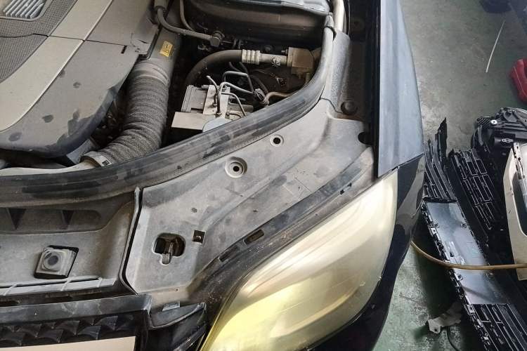Used Mercedes-Benz GLK-Class 2013 GLK 300 4MATIC Dynamic Sunroof Model Engine Bay Left