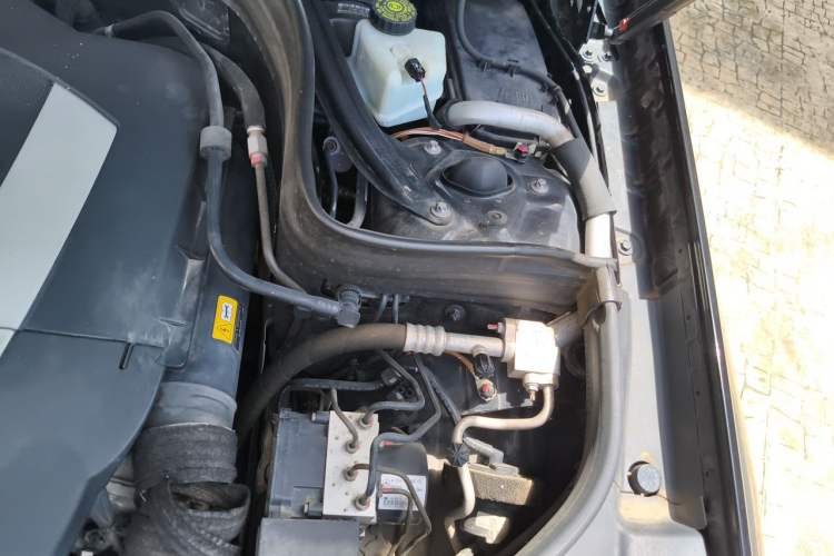 Used Mercedes-Benz GLK-Class 2013 GLK 300 4MATIC Dynamic Edition Engine Bay Left
