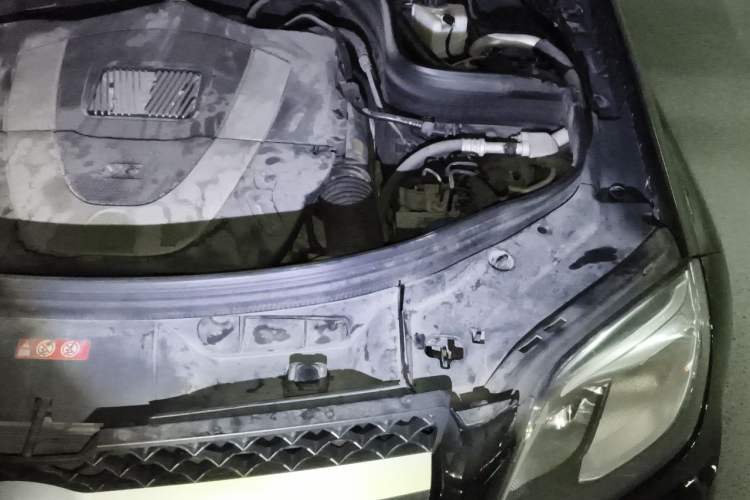 Used Mercedes-Benz GLK-Class 2013 GLK 300 4MATIC Dynamic Sunroof Model Engine Bay Left