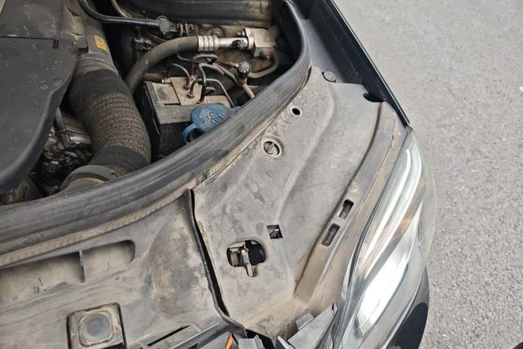 Used Mercedes-Benz GLK-Class 2013 GLK 300 4MATIC Dynamic Sunroof Model Engine Bay Left