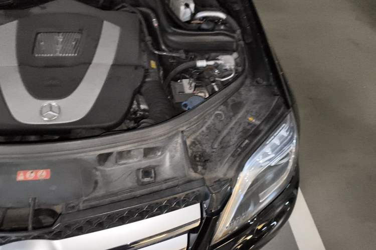 Used Mercedes-Benz GLK-Class 2013 Facelift GLK 300 4MATIC Fashion Edition Engine Bay Left