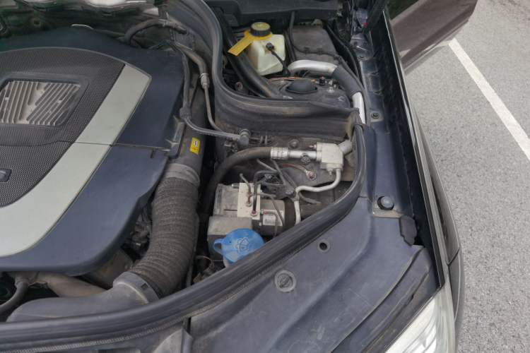 Used Mercedes-Benz GLK-Class 2013 GLK 300 4MATIC Dynamic Sunroof Model Engine Bay Left