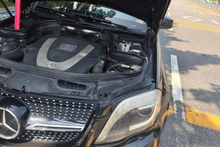 Used Mercedes-Benz GLK-Class 2013 Facelift GLK 300 4MATIC Fashion Edition Engine Bay Left