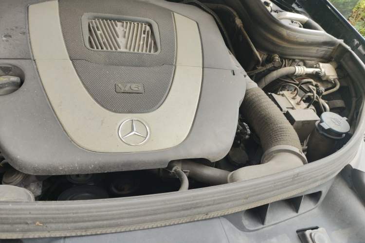 Used Mercedes-Benz GLK-Class 2013 GLK 300 4MATIC Dynamic Sunroof Model Engine Bay Left