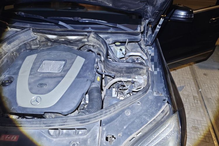 Used Mercedes-Benz GLK-Class 2013 GLK 300 4MATIC Dynamic Sunroof Model Engine Bay Left