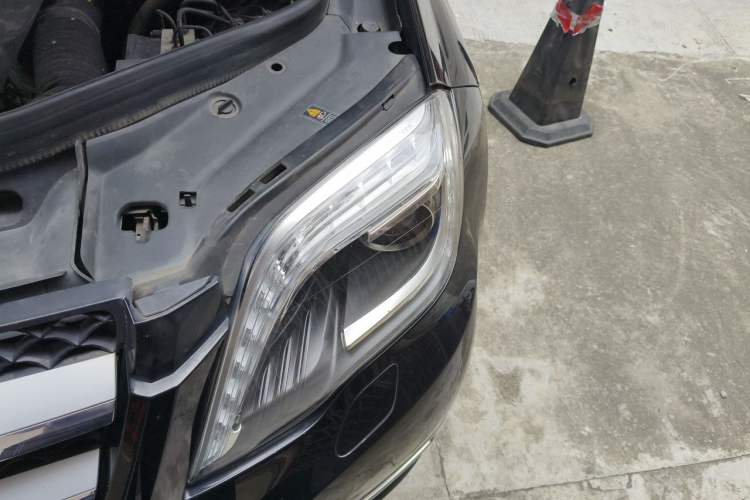 Used Mercedes-Benz GLK-Class 2013 Facelift GLK 300 4MATIC Fashion Edition Engine Bay Left