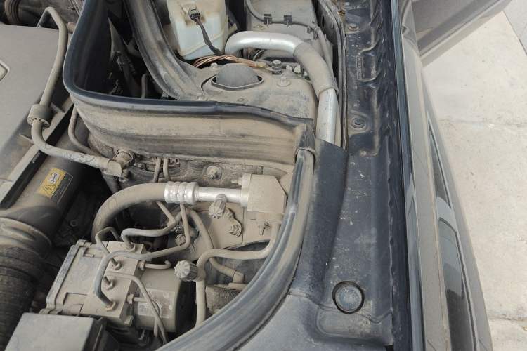 Used Mercedes-Benz GLK-Class 2013 GLK 300 4MATIC Dynamic Sunroof Model Engine Bay Left