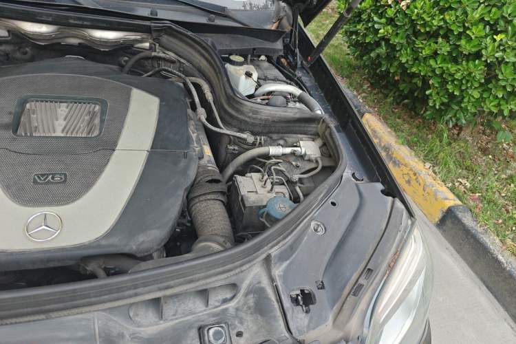 Used Mercedes-Benz GLK-Class 2013 GLK 300 4MATIC Dynamic Edition Engine Bay Left