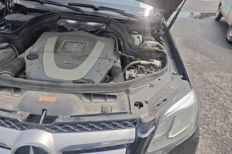 Used Mercedes-Benz GLK-Class 2013 GLK 300 4MATIC Dynamic Edition Engine Bay Left