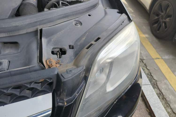 Used Mercedes-Benz GLK-Class 2013 GLK 300 4MATIC Dynamic Sunroof Model Engine Bay Left