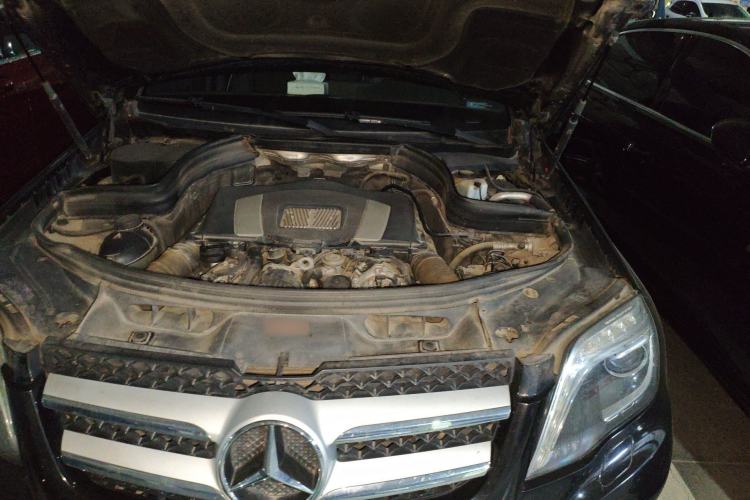 Used Mercedes-Benz GLK-Class 2013 GLK 300 4MATIC Luxury Model Engine Bay Left