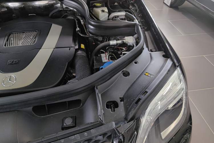 Used Mercedes-Benz GLK-Class 2013 GLK 300 4MATIC Dynamic Sunroof Model Engine Bay Left