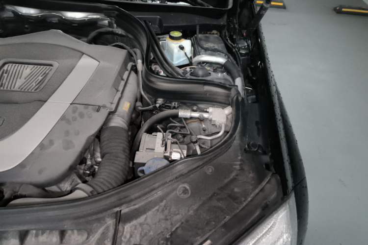 Used Mercedes-Benz GLK-Class 2013 GLK 300 4MATIC Dynamic Edition Engine Bay Left