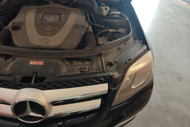 Used Mercedes-Benz GLK-Class 2013 GLK 300 4MATIC Dynamic Sunroof Model Engine Bay Left