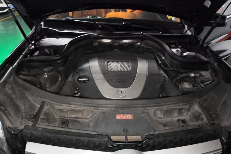 Used Mercedes-Benz GLK-Class 2013 GLK 300 4MATIC Dynamic Sunroof Model Engine Bay