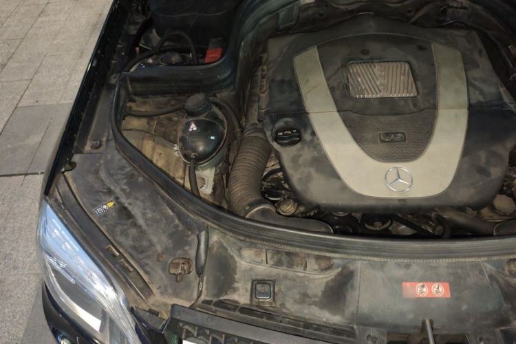 Used Mercedes-Benz GLK-Class 2013 GLK 300 4MATIC Fashion Model Engine Bay Right