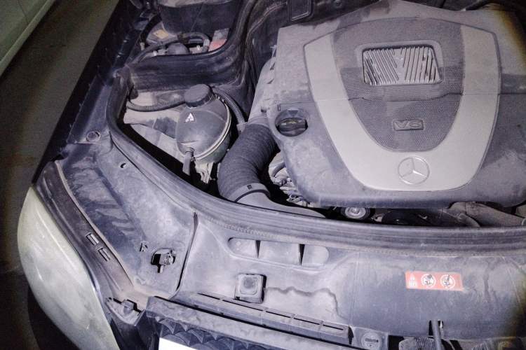 Used Mercedes-Benz GLK-Class 2013 GLK 300 4MATIC Dynamic Sunroof Model Engine Bay Right