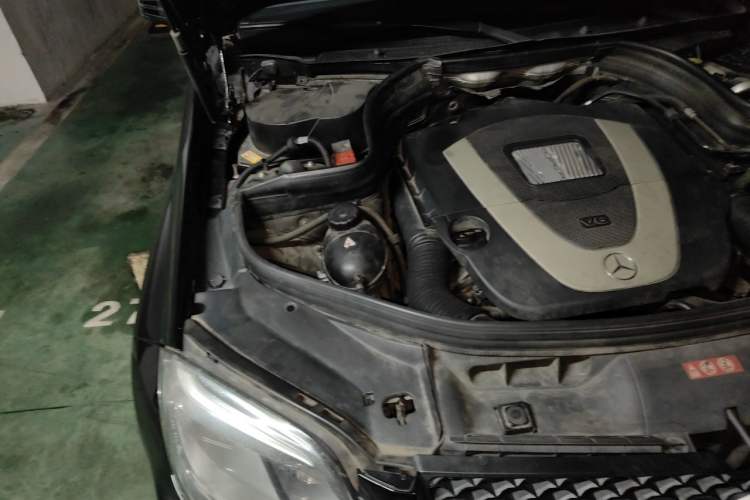 Used Mercedes-Benz GLK-Class 2013 GLK 300 4MATIC Dynamic Sunroof Model Engine Bay Right