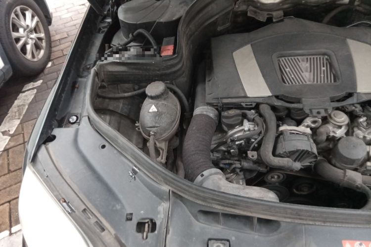 Used Mercedes-Benz GLK-Class 2013 Facelift GLK 300 4MATIC Fashion Edition Engine Bay Right