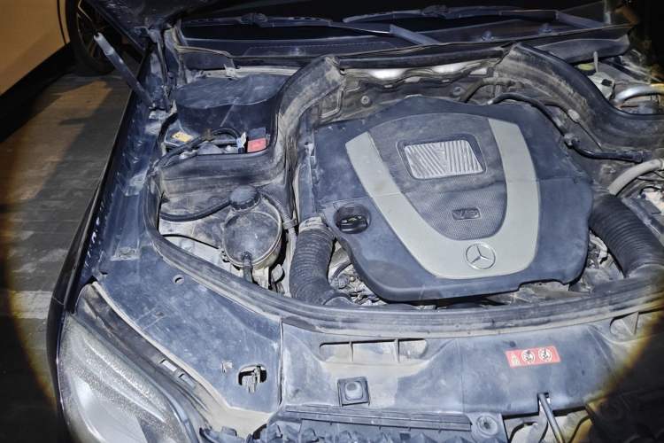 Used Mercedes-Benz GLK-Class 2013 GLK 300 4MATIC Dynamic Sunroof Model Engine Bay Right