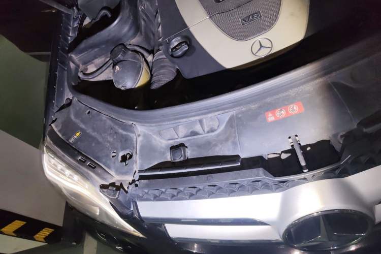 Used Mercedes-Benz GLK-Class 2013 GLK 300 4MATIC Dynamic Sunroof Model Engine Bay Right