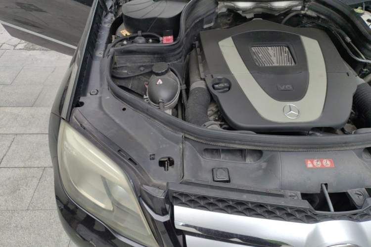 Used Mercedes-Benz GLK-Class 2013 GLK 300 4MATIC Dynamic Sunroof Model Engine Bay Right